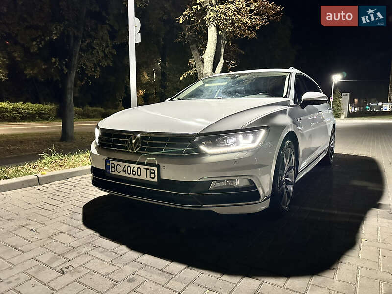 Универсал Volkswagen Passat 2018 в Львове