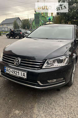 Седан Volkswagen Passat 2011 в Тячеве