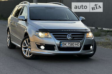 Універсал Volkswagen Passat 2009 в Рівному