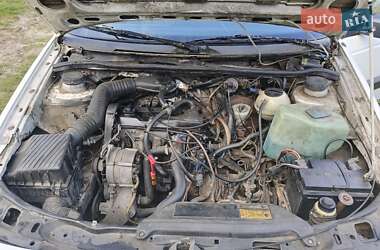 Седан Volkswagen Passat 1988 в 
