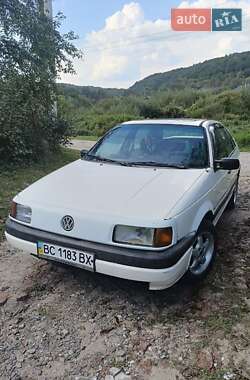 Седан Volkswagen Passat 1988 в 