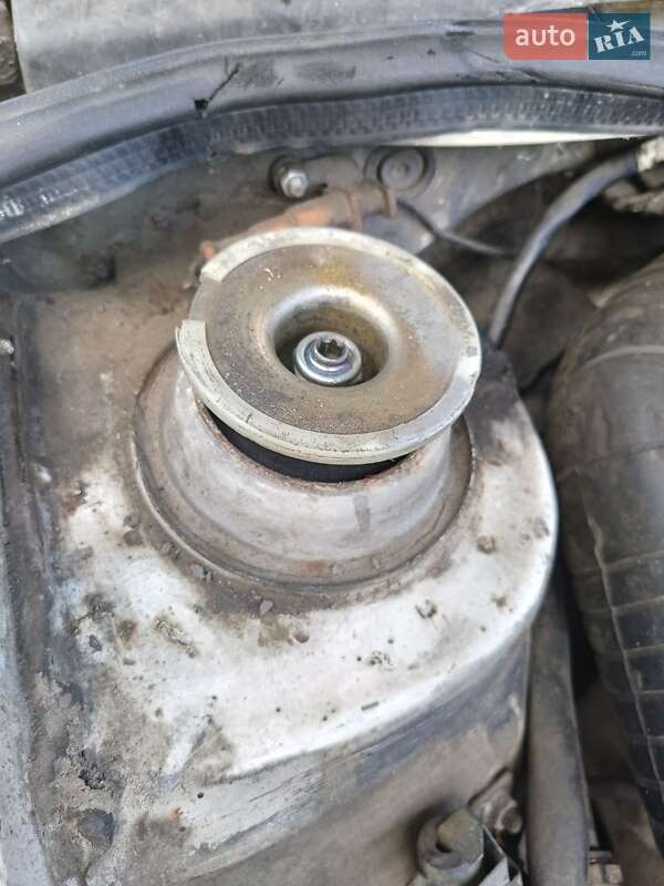 Седан Volkswagen Passat 1988 в Брюховичах