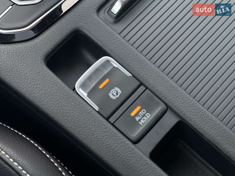 Універсал Volkswagen Passat 2019 в Ужгороді