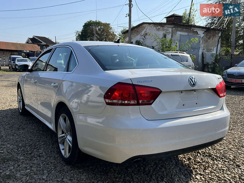 Седан Volkswagen Passat 2014 в Стрые