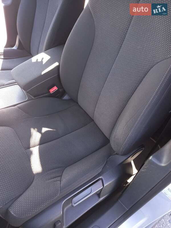 Універсал Volkswagen Passat 2007 в Обухові