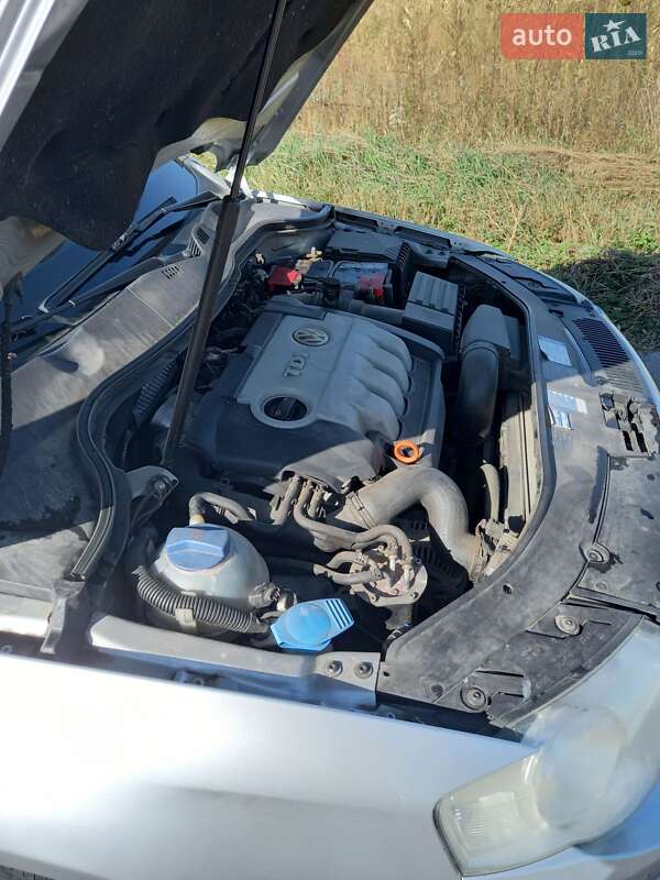 Універсал Volkswagen Passat 2007 в Обухові