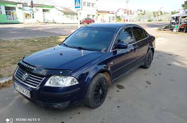 Седан Volkswagen Passat 2000 в Жовкве