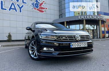 Седан Volkswagen Passat 2017 в Кривом Роге