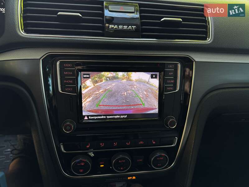Седан Volkswagen Passat 2018 в Киеве