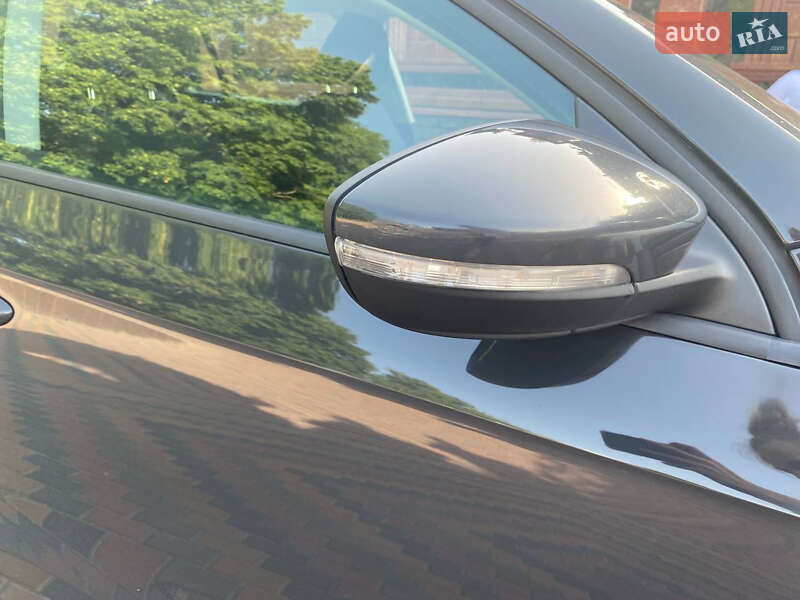 Седан Volkswagen Passat 2012 в Звягеле