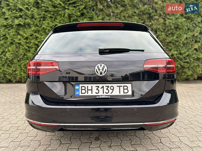 Универсал Volkswagen Passat 2017 в Одессе