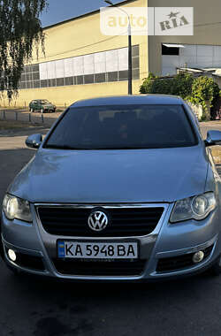 Седан Volkswagen Passat 2007 в Киеве