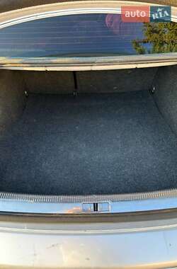 Седан Volkswagen Passat 2001 в 