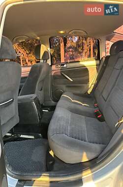 Седан Volkswagen Passat 2001 в 