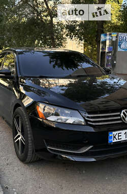 Седан Volkswagen Passat 2011 в Дніпрі