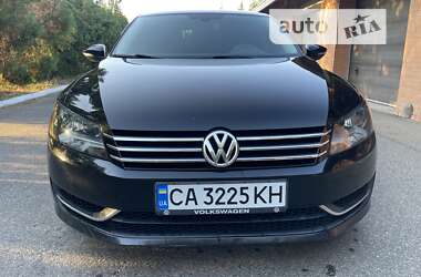 Седан Volkswagen Passat 2012 в Черкасах