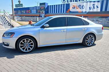 Седан Volkswagen Passat 2013 в Одесі