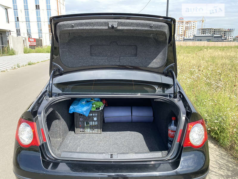 Седан Volkswagen Passat 2008 в Киеве фото 3 Седан Volkswagen Passat 2008 в Киеве