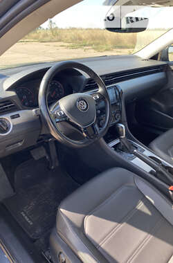 Седан Volkswagen Passat 2020 в Тальном