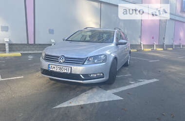 Універсал Volkswagen Passat 2011 в Києві