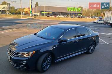 Седан Volkswagen Passat 2017 в 