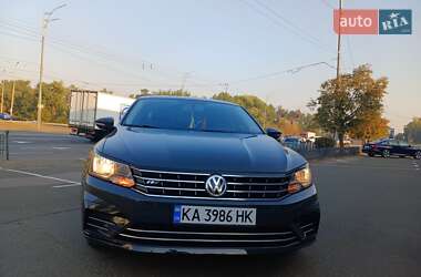 Седан Volkswagen Passat 2017 в 