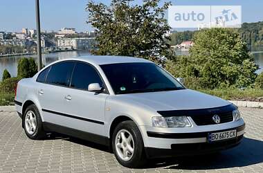 Седан Volkswagen Passat 1999 в Тернополі