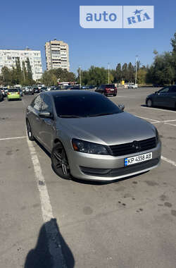 Седан Volkswagen Passat 2012 в Запоріжжі