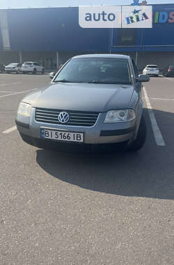 Седан Volkswagen Passat 2002 в Кременчуге