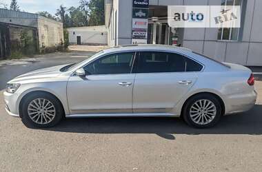 Седан Volkswagen Passat 2016 в Львові