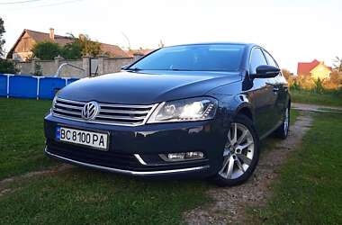 Седан Volkswagen Passat 2012 в Рудки