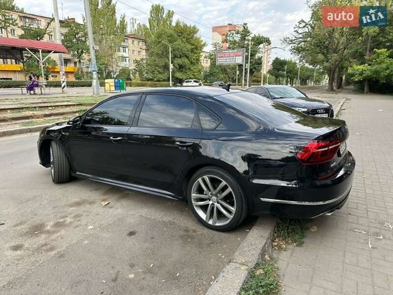 Седан Volkswagen Passat 2018 в Миколаєві