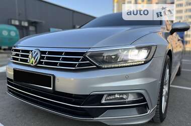 Универсал Volkswagen Passat 2015 в Хмельницком