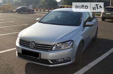 Седан Volkswagen Passat 2013 в Чернигове