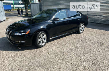Седан Volkswagen Passat 2012 в 