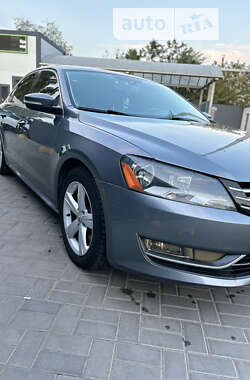 Седан Volkswagen Passat 2012 в Миколаєві