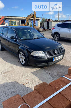 Універсал Volkswagen Passat 2003 в Одесі