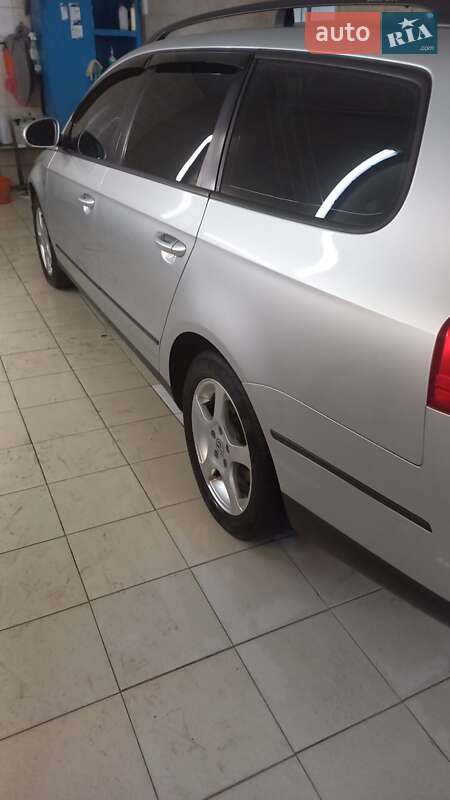 Универсал Volkswagen Passat 2006 в Белой Церкви фото 13 Универсал Volkswagen Passat 2006 в Белой Церкви