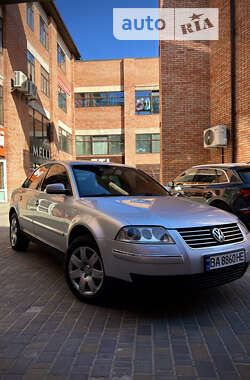 Седан Volkswagen Passat 2003 в Александрие