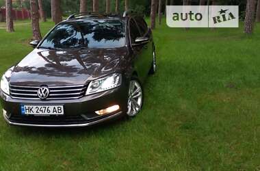 Універсал Volkswagen Passat 2014 в Кременці