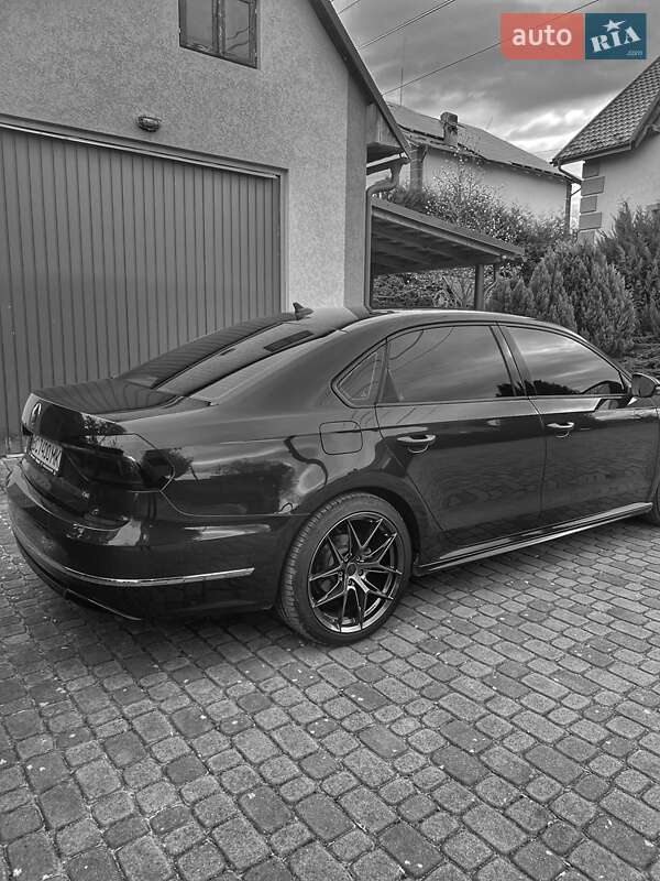 Седан Volkswagen Passat 2018 в Мостиске