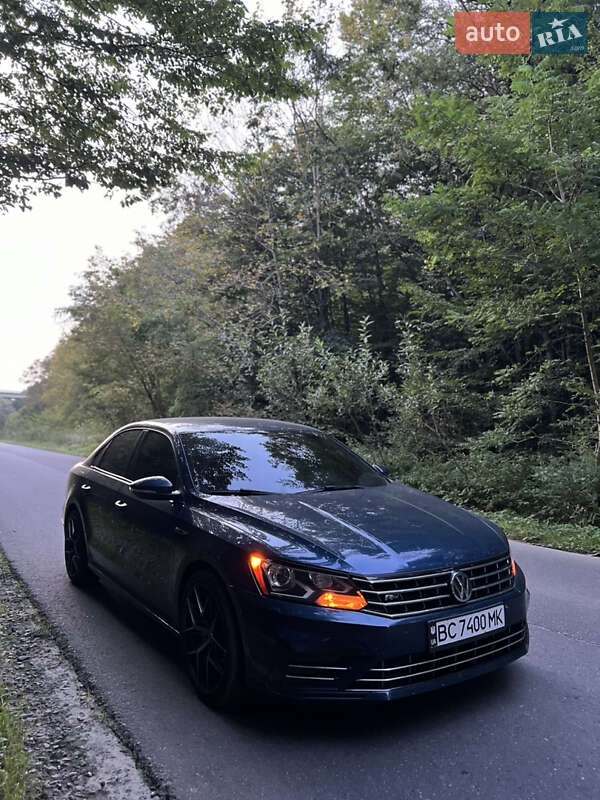 Седан Volkswagen Passat 2018 в Мостиске