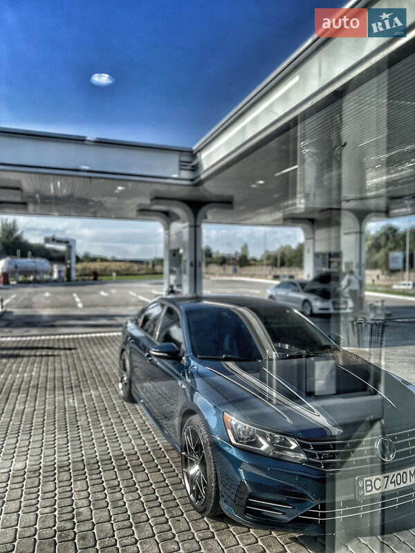 Седан Volkswagen Passat 2018 в Мостиске