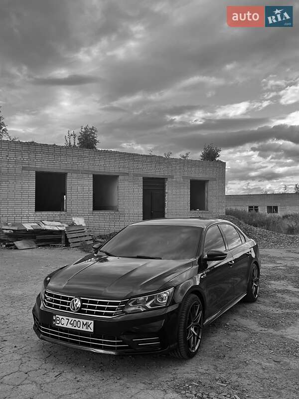 Седан Volkswagen Passat 2018 в Мостиске