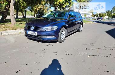 Универсал Volkswagen Passat 2015 в Львове