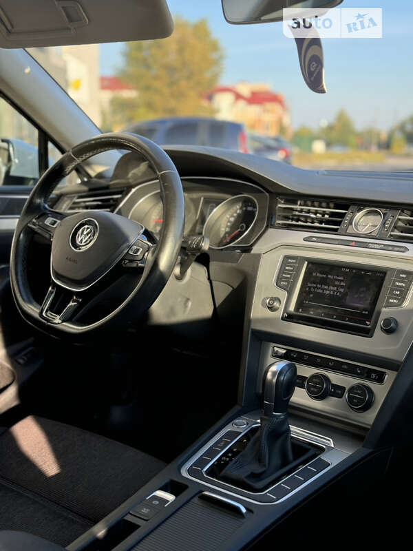 Універсал Volkswagen Passat 2015 в Чернігові фото 14 Універсал Volkswagen Passat 2015 в Чернігові