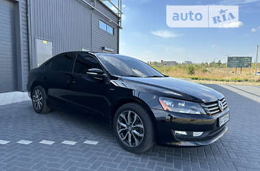 Седан Volkswagen Passat 2015 в Кропивницком