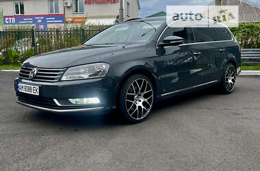 Универсал Volkswagen Passat 2012 в Коростене