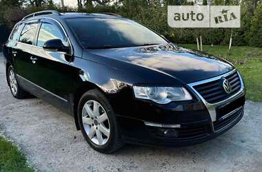 Универсал Volkswagen Passat 2010 в Ивано-Франковске