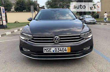 Универсал Volkswagen Passat 2020 в Стрые